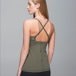 Lululemon: yeah yoga tank